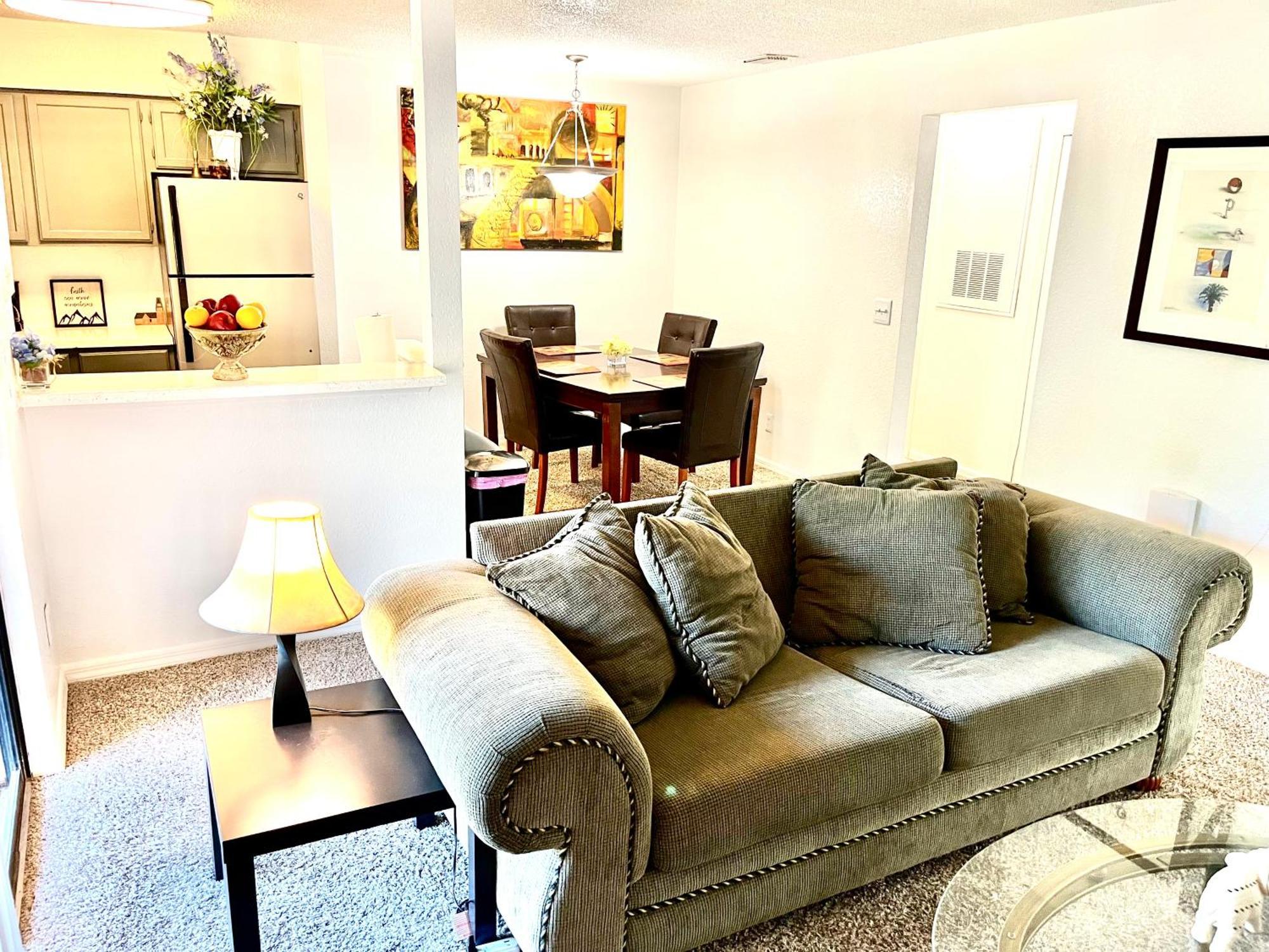 Daytona 2 Bed Apartment 10 Minutes To Beach With Balcony Port Orange Bagian luar foto