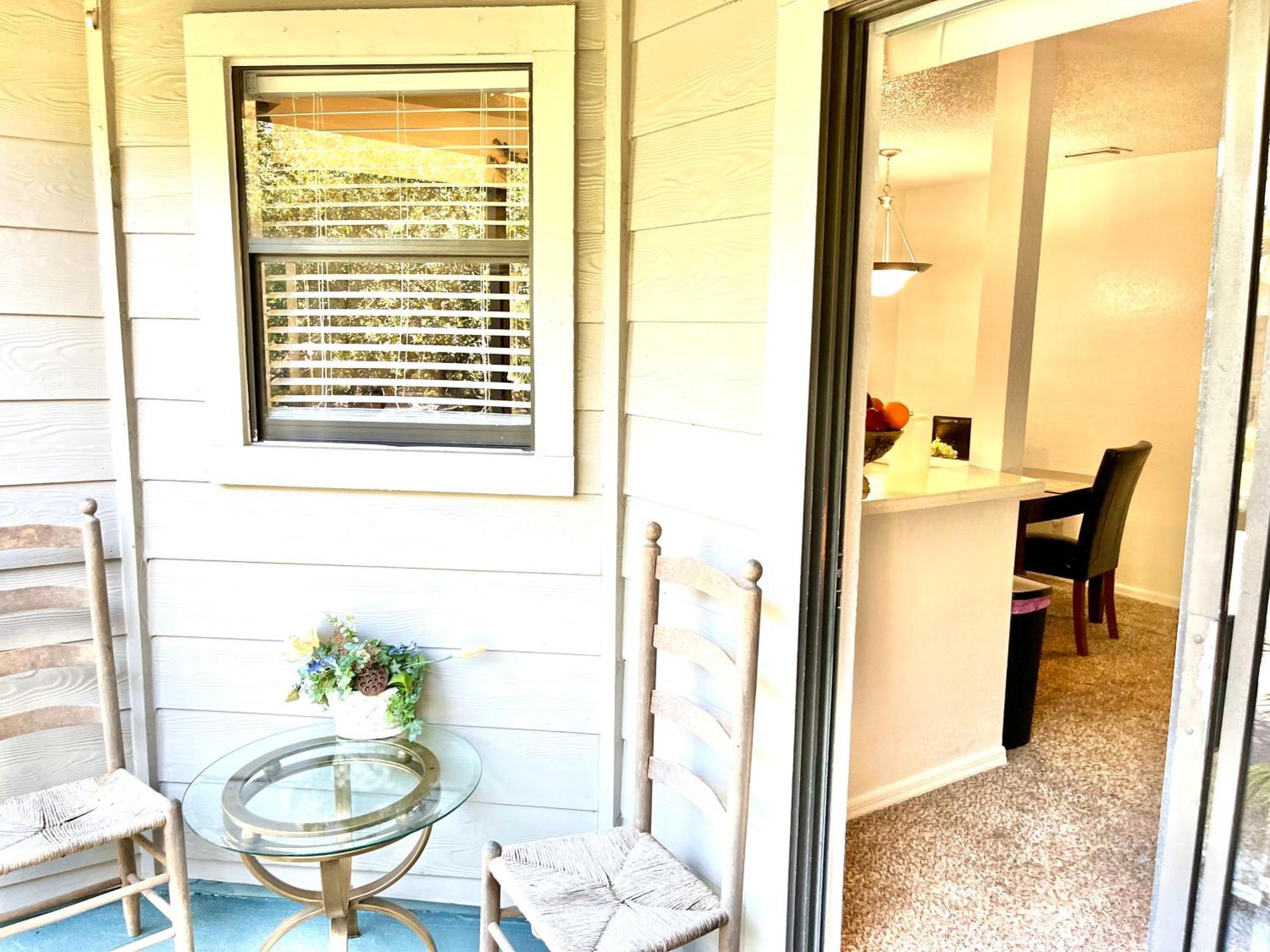 Daytona 2 Bed Apartment 10 Minutes To Beach With Balcony Port Orange Bagian luar foto