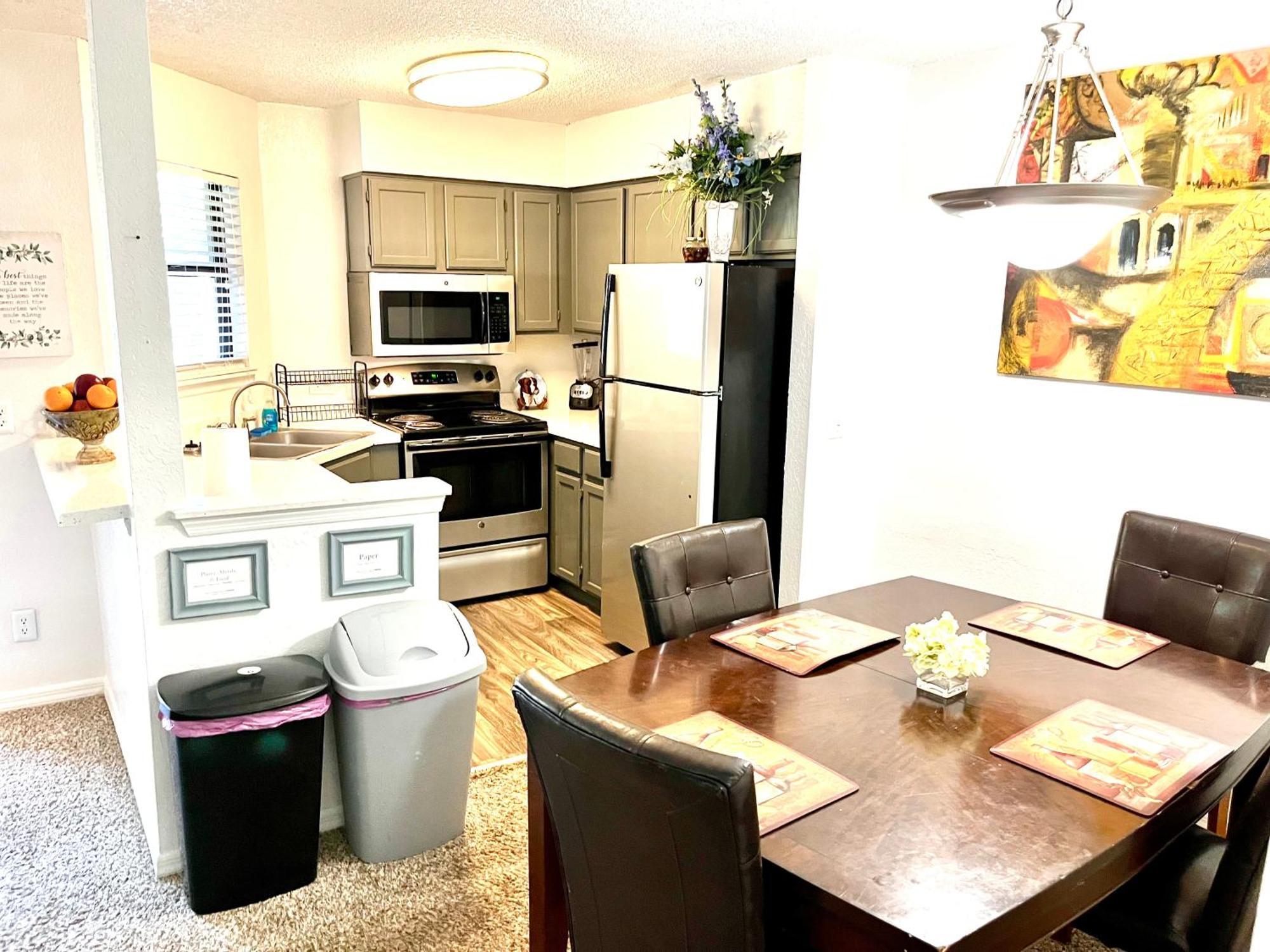Daytona 2 Bed Apartment 10 Minutes To Beach With Balcony Port Orange Bagian luar foto